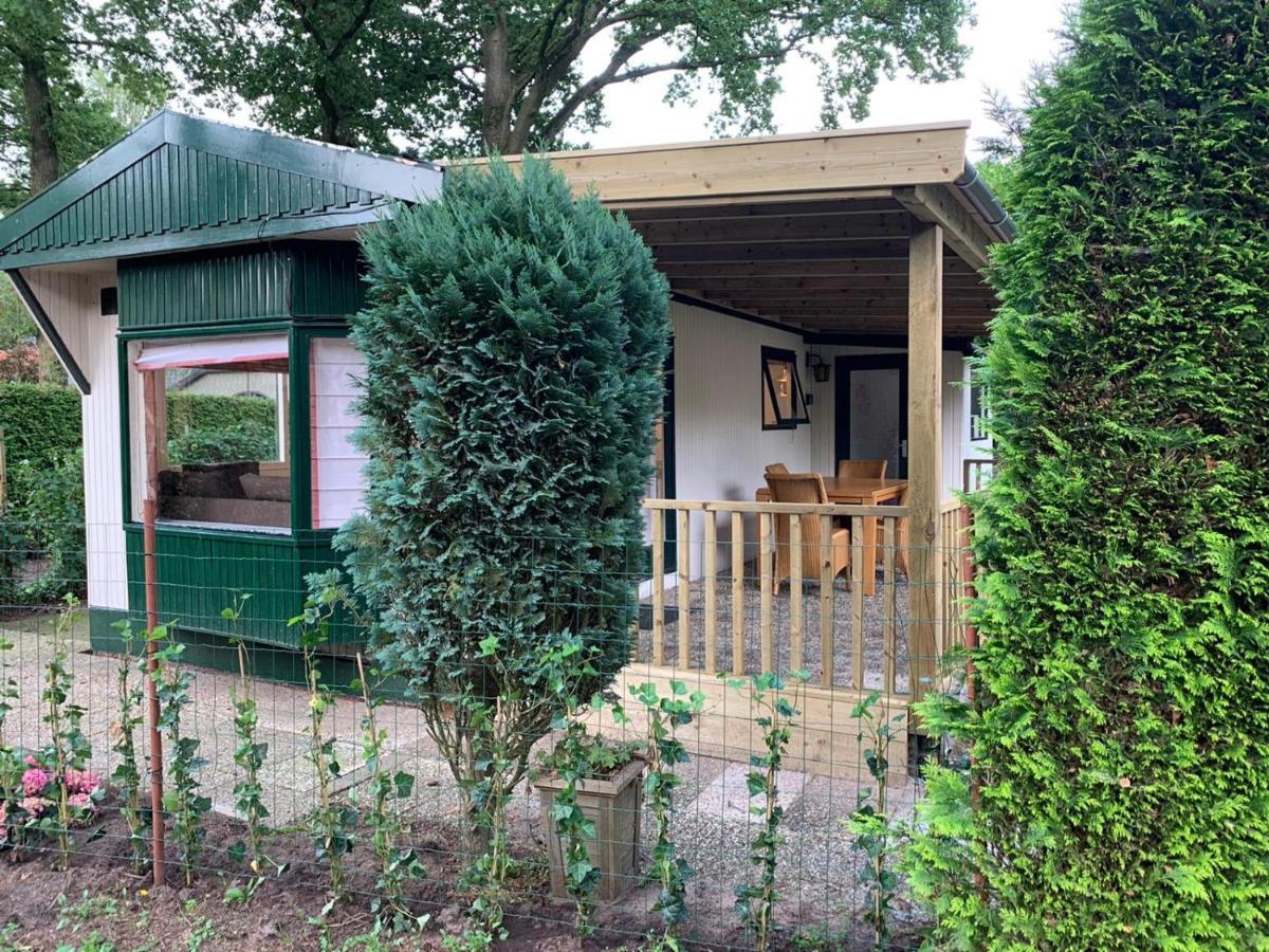 Cottage house Putten Bagian luar foto